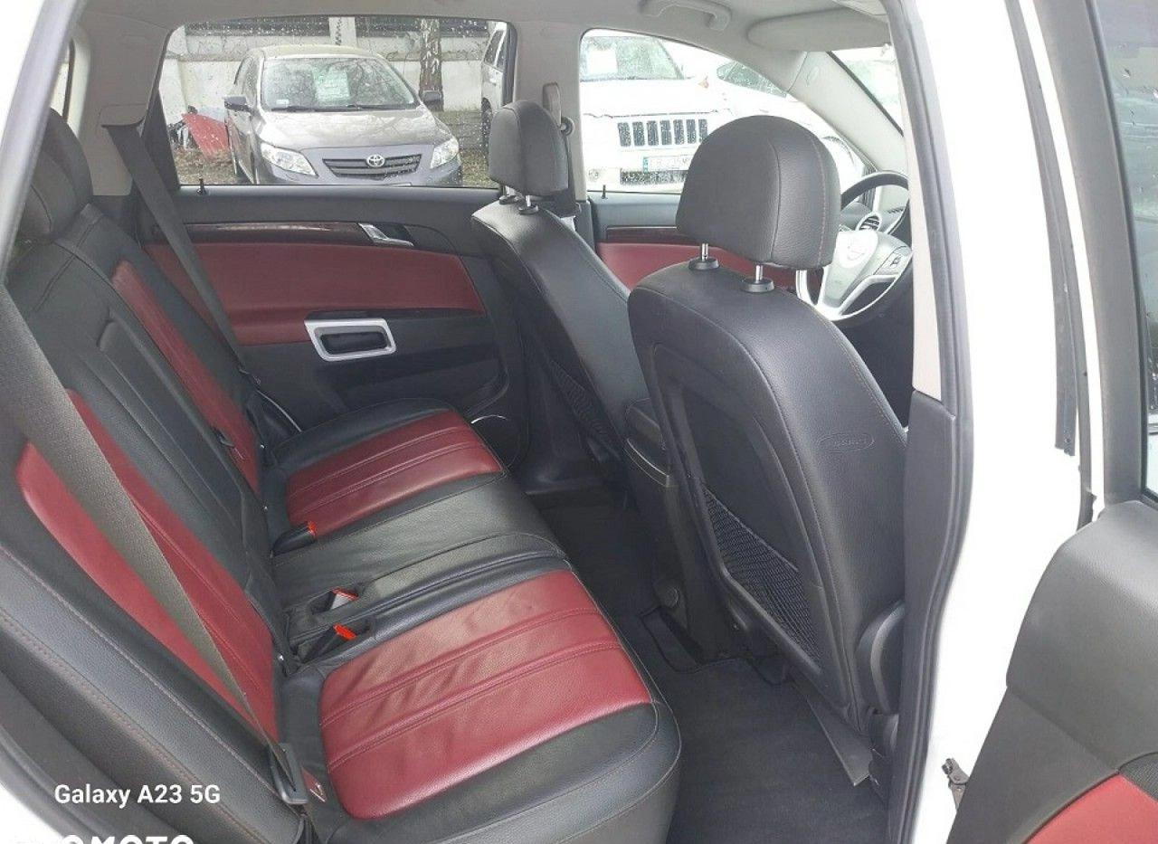 Opel Antara cena 44000 przebieg: 150000, rok produkcji 2014 z Dobrzany małe 121